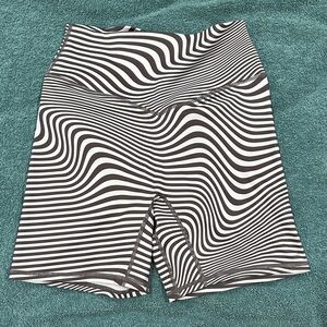 Vitality Monochrome Wave Pattern Women's Athletic Shorts